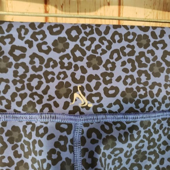 Nancy Rose Blue Leopard Print Athletic Leggings - Picture 3 of 7
